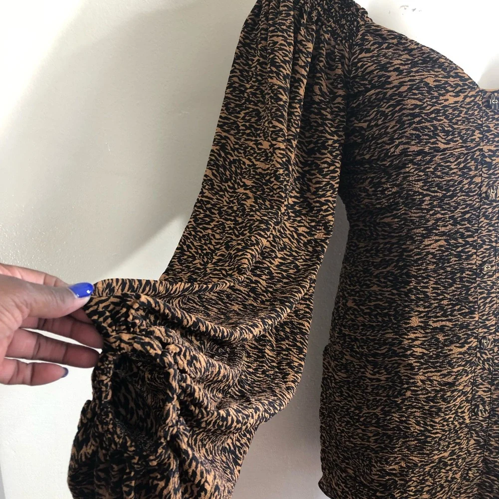 Ted Baker Wyatte Animal Print V-Neck Balloon Sleeve Ruched Bodycon Mini … - Picture 7 of 11